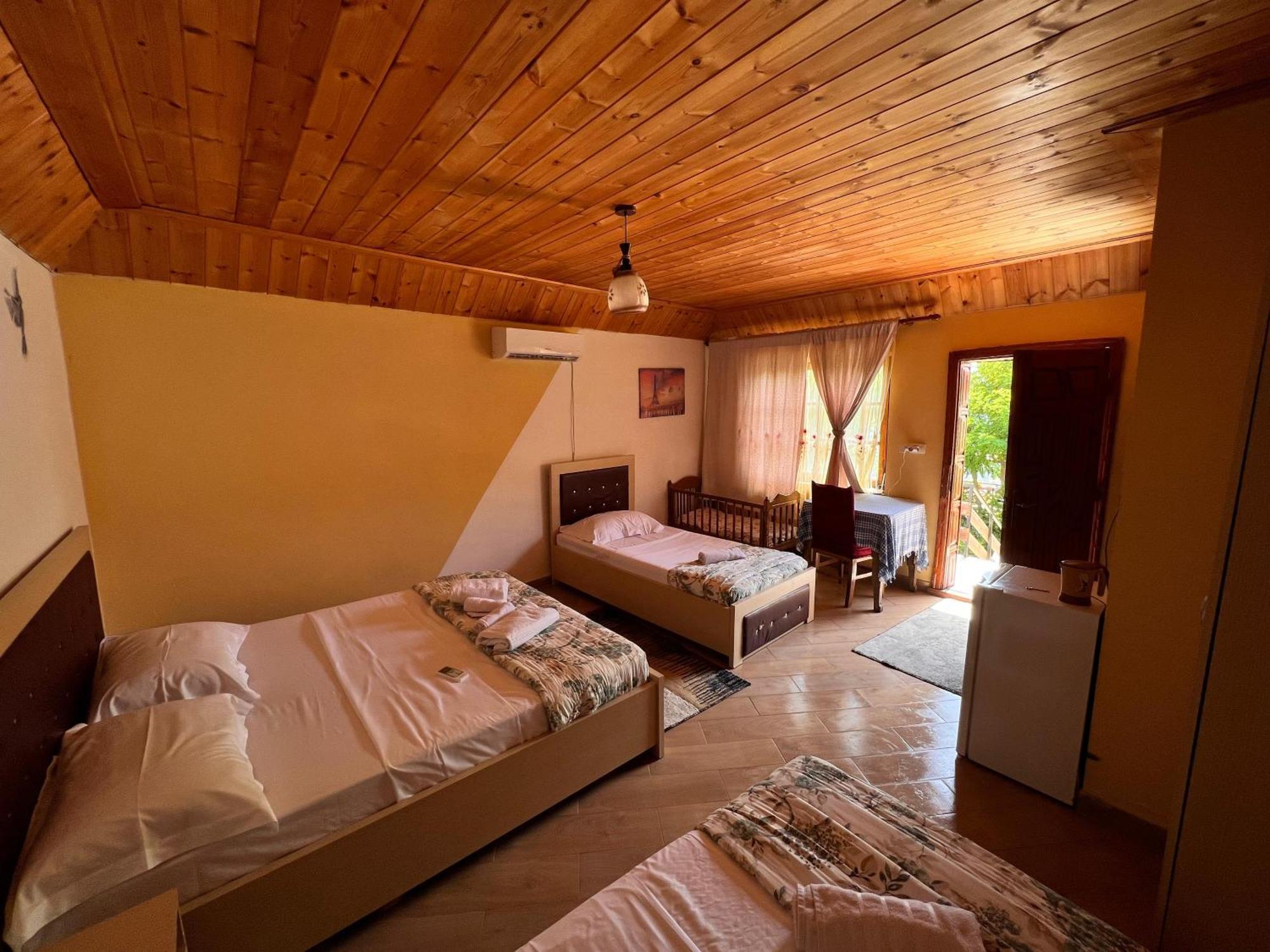 Rooms Merlika -Inside The Castle- Krujë Cameră foto